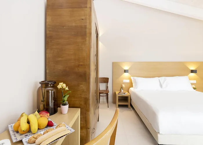 Ros'e Mari מלון 4*