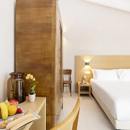 Ros'e Mari Hotel 4*