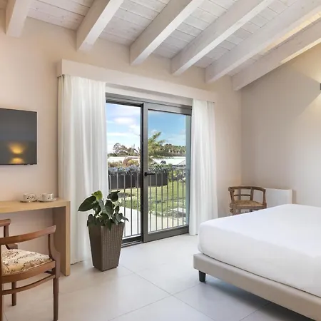 Ros'e Mari Hotel 4*