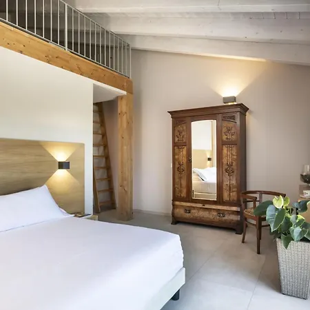 Ros'e Mari 4* Oristano