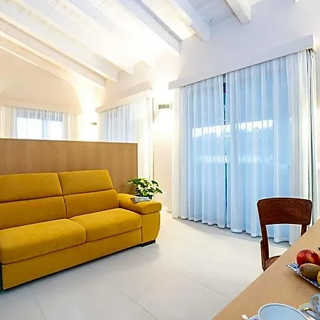 Ros'e Mari 4* Oristano