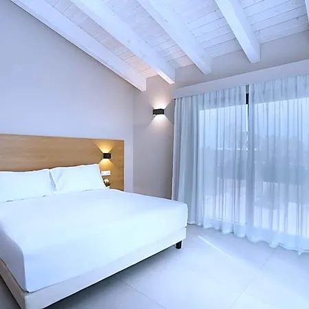 Ros'e Mari 4* Oristano